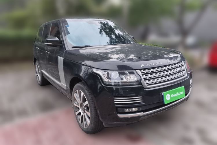 Used Land Rover Range Vogue  Front Right 45 Deg