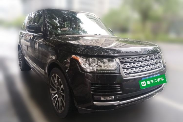 Used Land Rover Range Vogue 2013 5.0 V8 SC Vogue SE Front Right 45 Deg