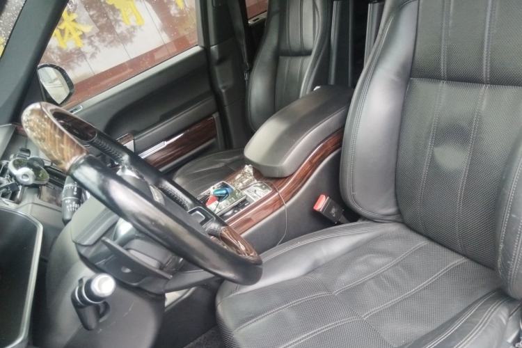 Used Land Rover Range Vogue 2013 5.0 V8 SC Vogue SE Left Front Seat