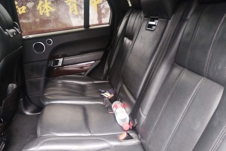 Used Land Rover Range Vogue 2013 5.0 V8 SC Vogue SE Left Rear Seat