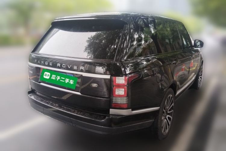 Used Land Rover Range Vogue 2013 5.0 V8 SC Vogue SE Rear Right 45 Deg
