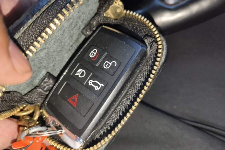 Used Land Rover Range Vogue  Vehicle Key