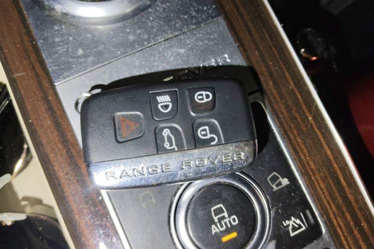 Used Land Rover Range Vogue  Vehicle Key