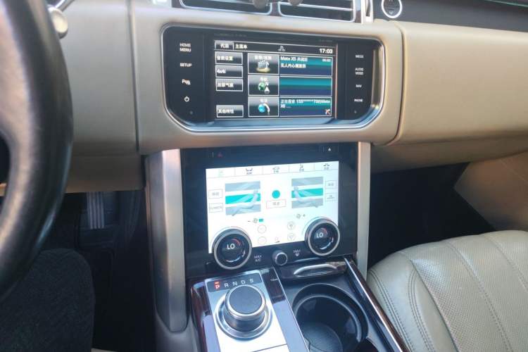 Used Land Rover Range Vogue  Audio And AC Panel