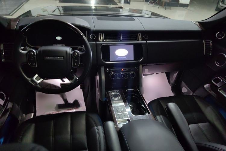 Used Land Rover Range Vogue  Center Console