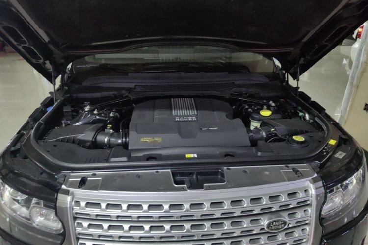 Used Land Rover Range Vogue  Engine Bay