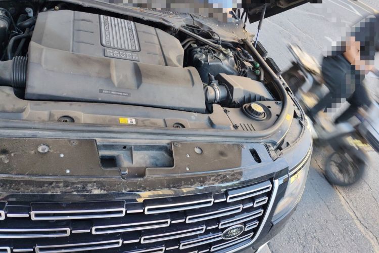 Used Land Rover Range Vogue  Engine Bay Left