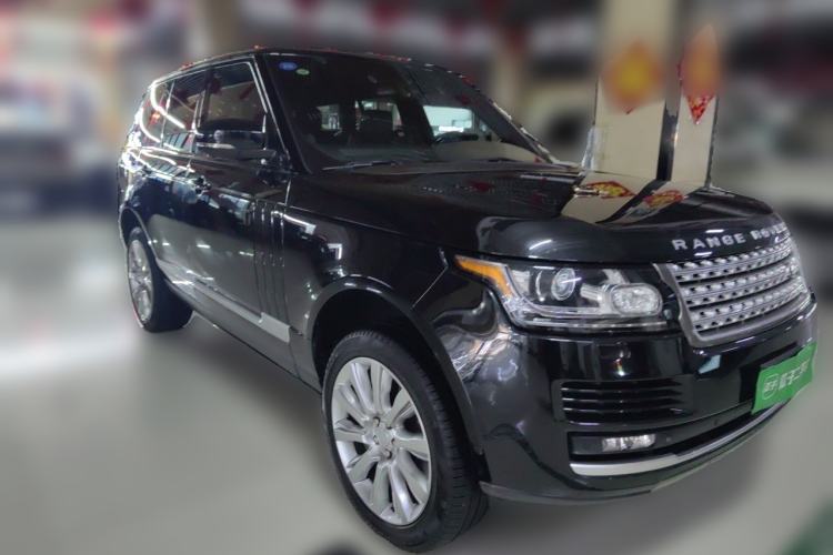 Used Land Rover Range Vogue  Front Right 45 Deg