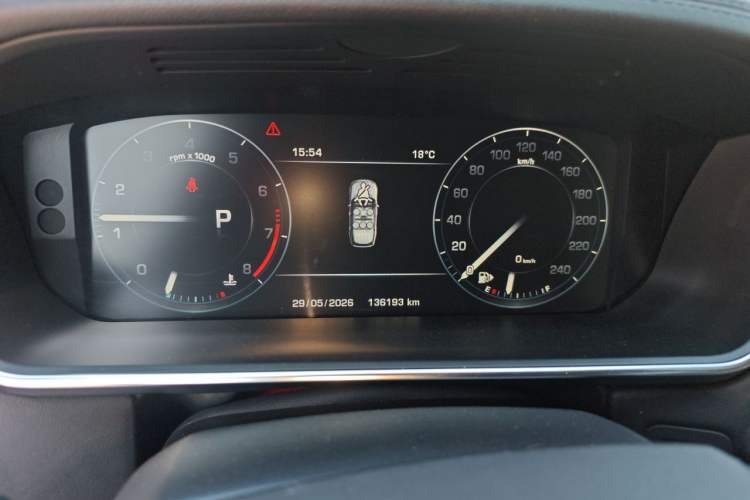 Used Land Rover Range Vogue 2014 3.0 V6 HSE U.S.-Spec Version Instrument Cluster