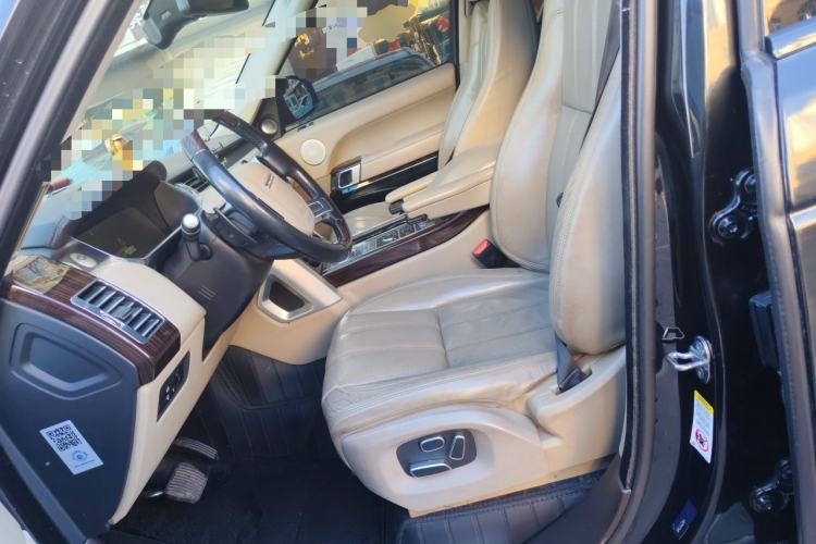 Used Land Rover Range Vogue  Left Front Seat