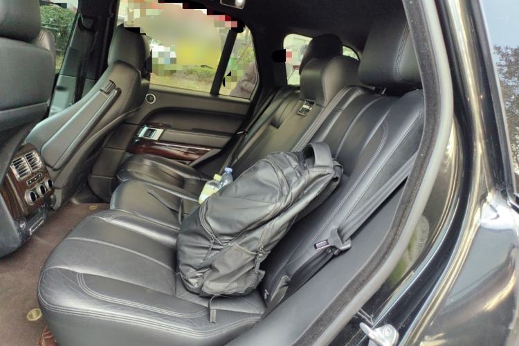 Used Land Rover Range Vogue 2014 3.0 V6 SC U.S.-Spec Version Left Rear Seat