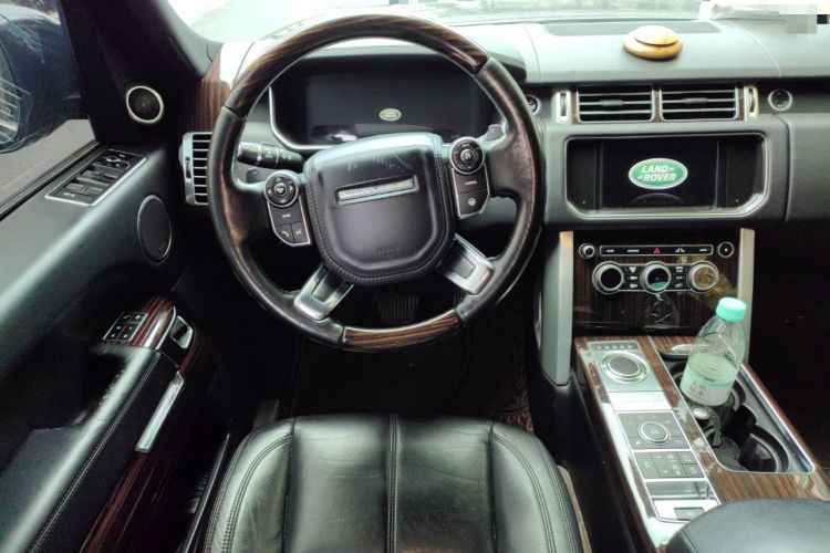 Used Land Rover Range Vogue 2014 3.0 V6 SC U.S.-Spec Version Steering Wheel