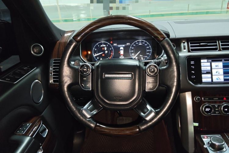 Used Land Rover Range Vogue 2014 3.0 V6 HSE U.S.-Spec Version Steering Wheel