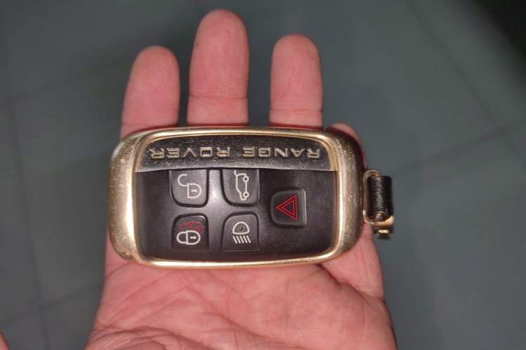 Used Land Rover Range Vogue  Vehicle Key