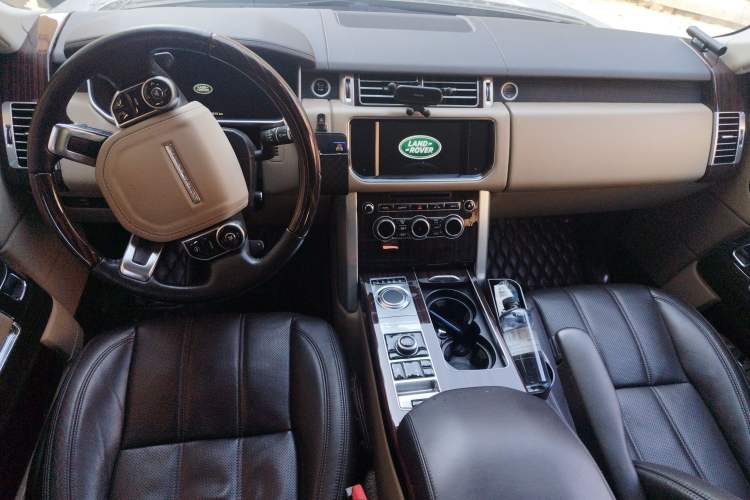 Used Land Rover Range Vogue 2014 3.0T Gasoline U.S.-Spec Executive Edition Standard Version Center Console