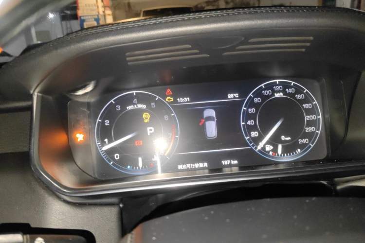 Used Land Rover Range Vogue 2014 3.0T Gasoline U.S.-Spec Executive Version – High-End Trim Instrument Cluster