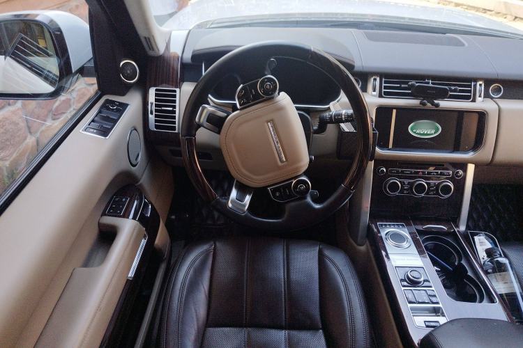Used Land Rover Range Vogue 2014 3.0T Gasoline U.S.-Spec Executive Edition Standard Version Steering Wheel