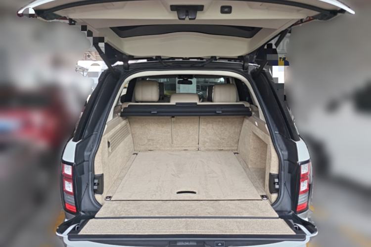 Used Land Rover Range Vogue  Trunk