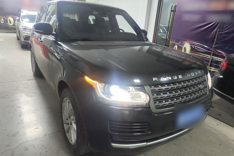 Used Land Rover Range Vogue 2015 3.0 V6 U.S.-Spec Executive Edition Front Right 45 Deg