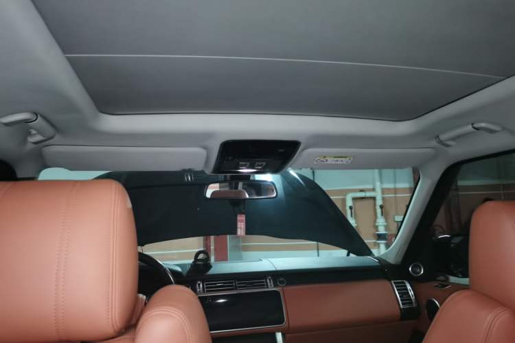 Used Land Rover Range Vogue 2015 3.0 TDV6 Vogue Headliner