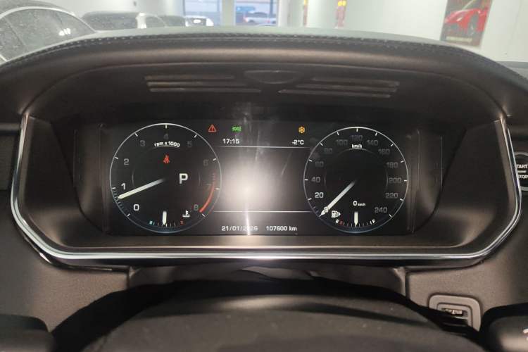 Used Land Rover Range Vogue 2015 3.0 V6 U.S.-Spec Executive Edition Instrument Cluster