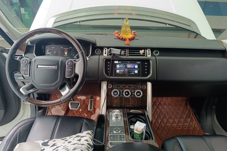 Used Land Rover Range Vogue  Center Console