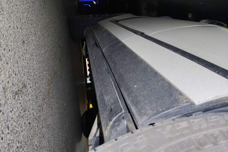 Used Land Rover Range Vogue  Chassis Rear Left