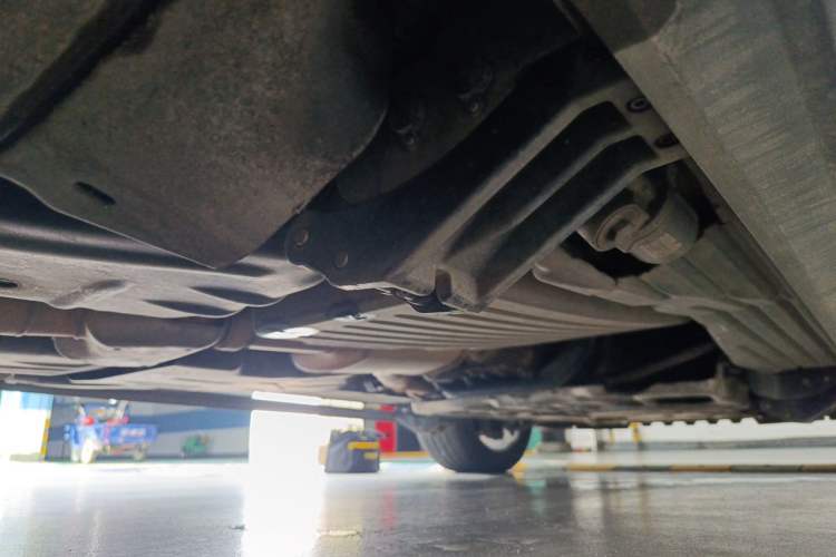 Used Land Rover Range Vogue  Chassis Rear Right