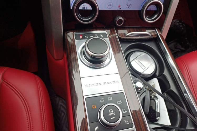 Used Land Rover Range Vogue 2015 3.0T SE Gasoline U.S.-Spec Executive Edition Gear Lever