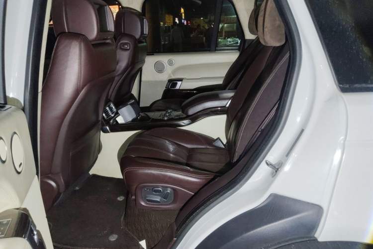 Used Land Rover Range Vogue  Left Rear Seat