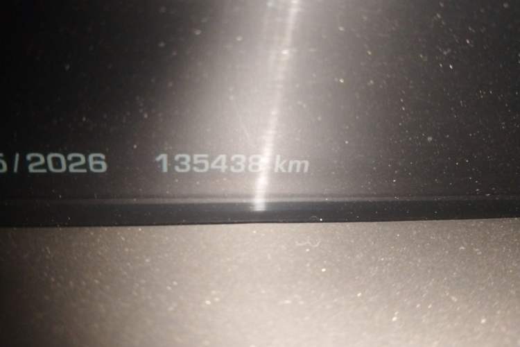 Used Land Rover Range Vogue  Odometer Close Up