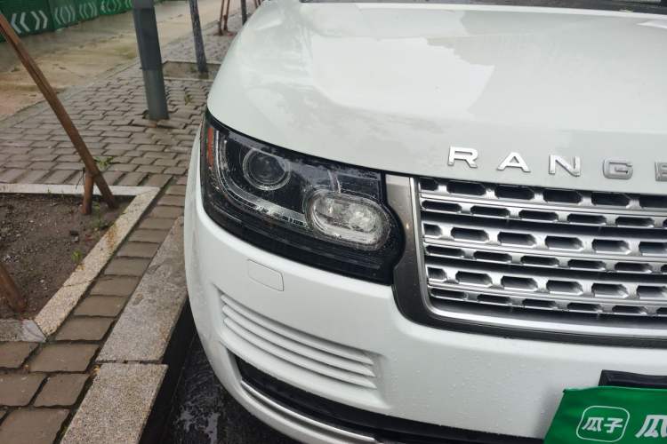 Used Land Rover Range Vogue 2015 3.0 V6 SC Vogue Right Front Headlight