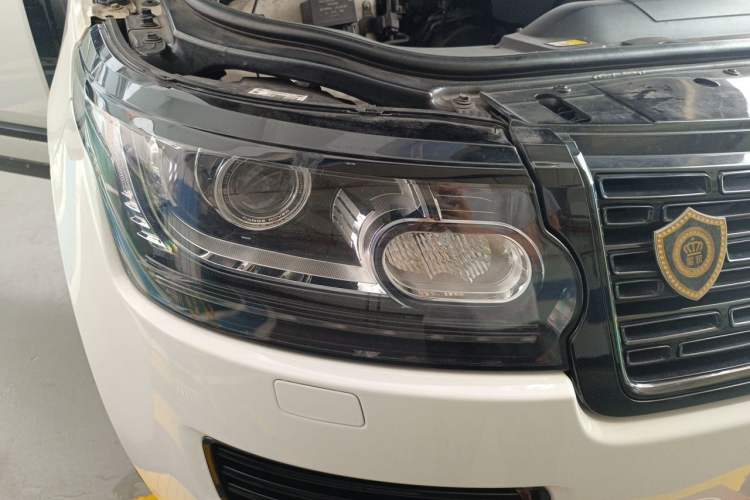 Used Land Rover Range Vogue  Right Front Headlight