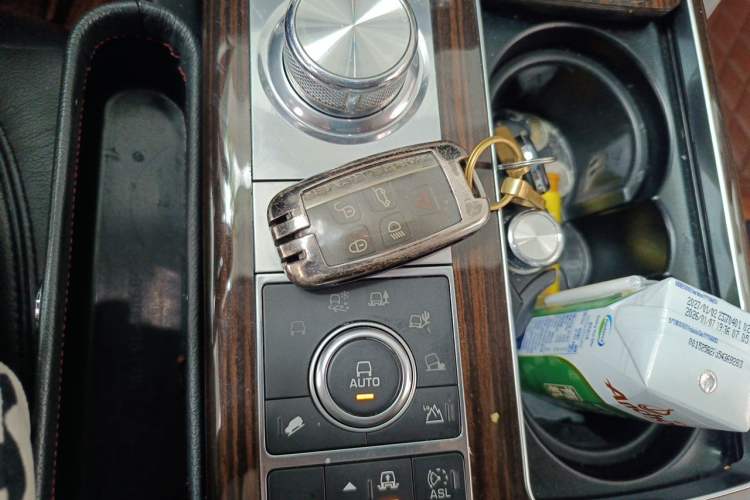 Used Land Rover Range Vogue  Vehicle Key
