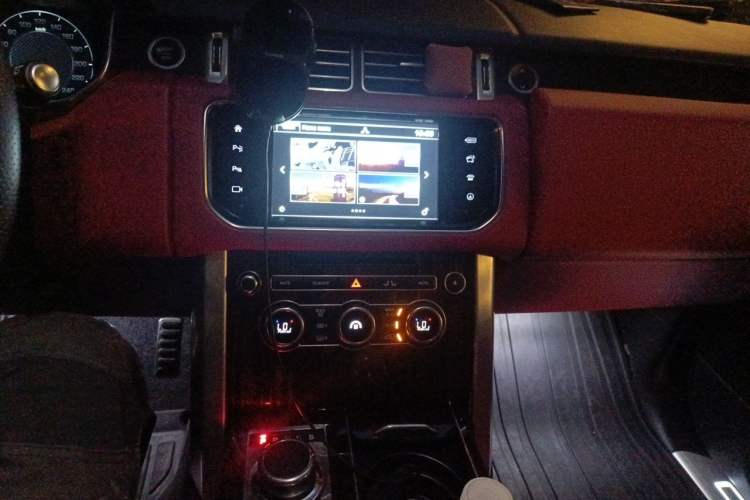 Used Land Rover Range Vogue  Audio And AC Panel
