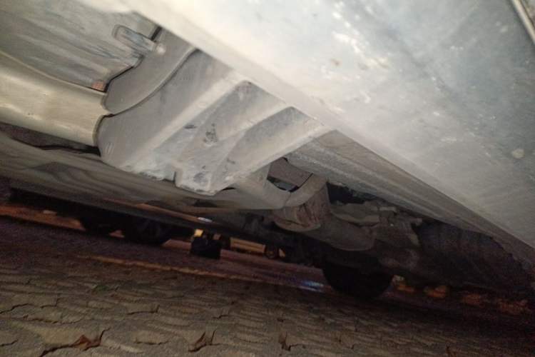 Used Land Rover Range Vogue  Chassis Rear Left