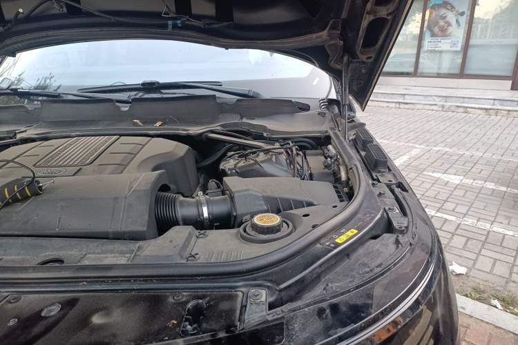 Used Land Rover Range Vogue 2016 3.0T Gasoline Parallel Import Engine Bay Left