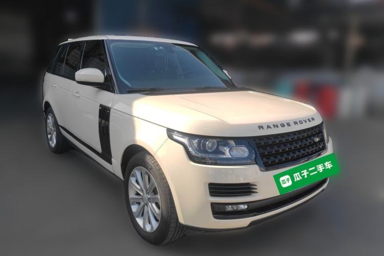 Used Land Rover Range Vogue  Front Right 45 Deg