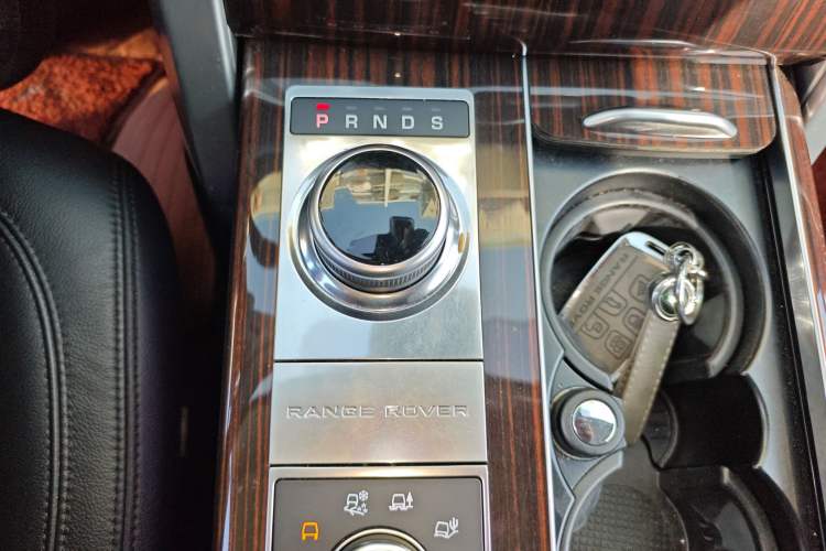 Used Land Rover Range Vogue 2016 3.0T Gasoline HSE U.S. Specification Gear Lever