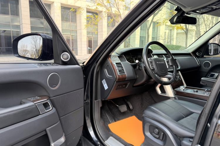 Used Land Rover Range Vogue 2016 3.0T Gasoline HSE U.S. Specification Interior 3