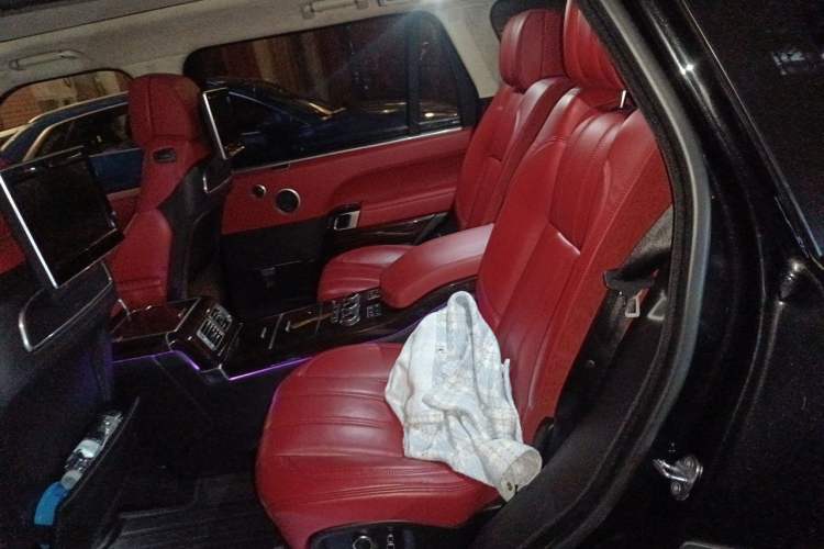 Used Land Rover Range Vogue  Left Rear Seat
