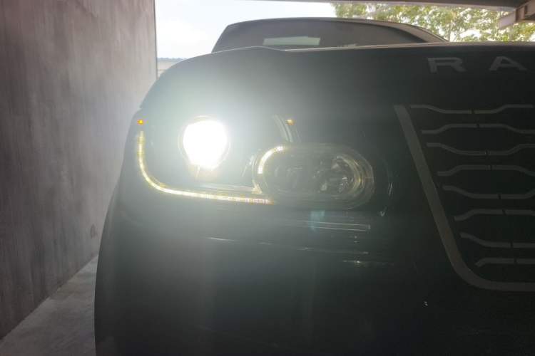 Used Land Rover Range Vogue 2016 3.0T Gasoline Parallel Import Right Front Headlight