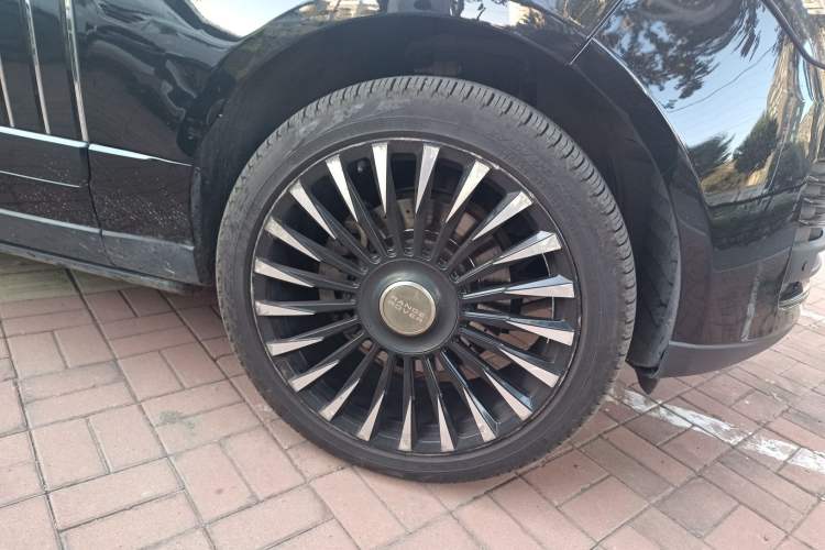 Used Land Rover Range Vogue 2016 3.0T Gasoline Parallel Import Right Front Wheel Hub