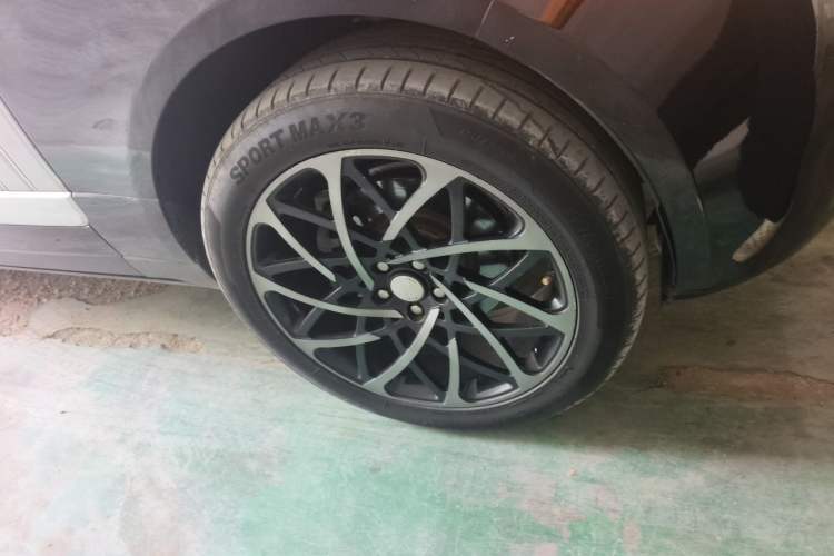 Used Land Rover Range Vogue 2016 3.0T Gasoline Parallel Import Right Front Wheel Hub