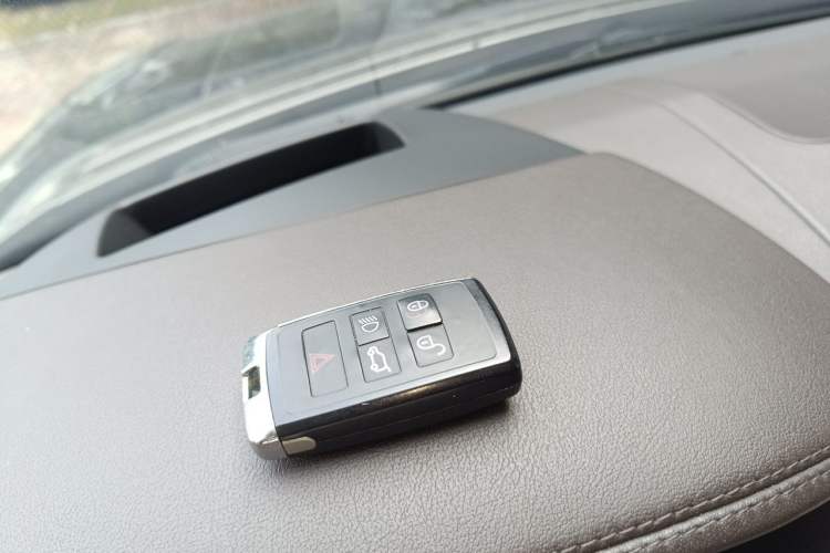 Used Land Rover Range Vogue  Vehicle Key