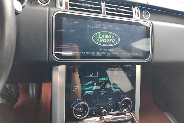 Used Land Rover Range Vogue 2016 3.0T Gasoline HSE U.S. Specification Audio And AC Panel