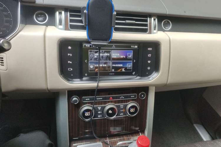Used Land Rover Range Vogue 2016 3.0T Gasoline Parallel Import Audio And AC Panel