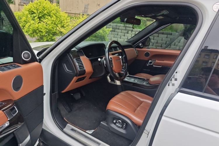 Used Land Rover Range Vogue 2016 3.0 V6 SC Vogue Driver Seat