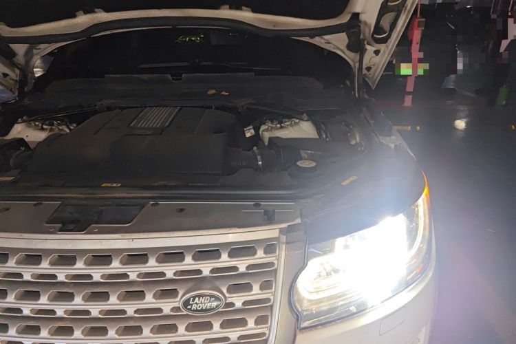 Used Land Rover Range Vogue  Engine Bay Left