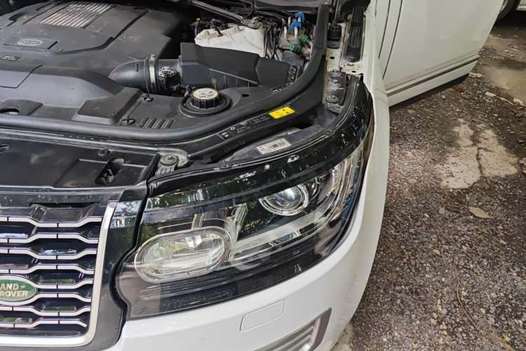 Used Land Rover Range Vogue  Engine Bay Left